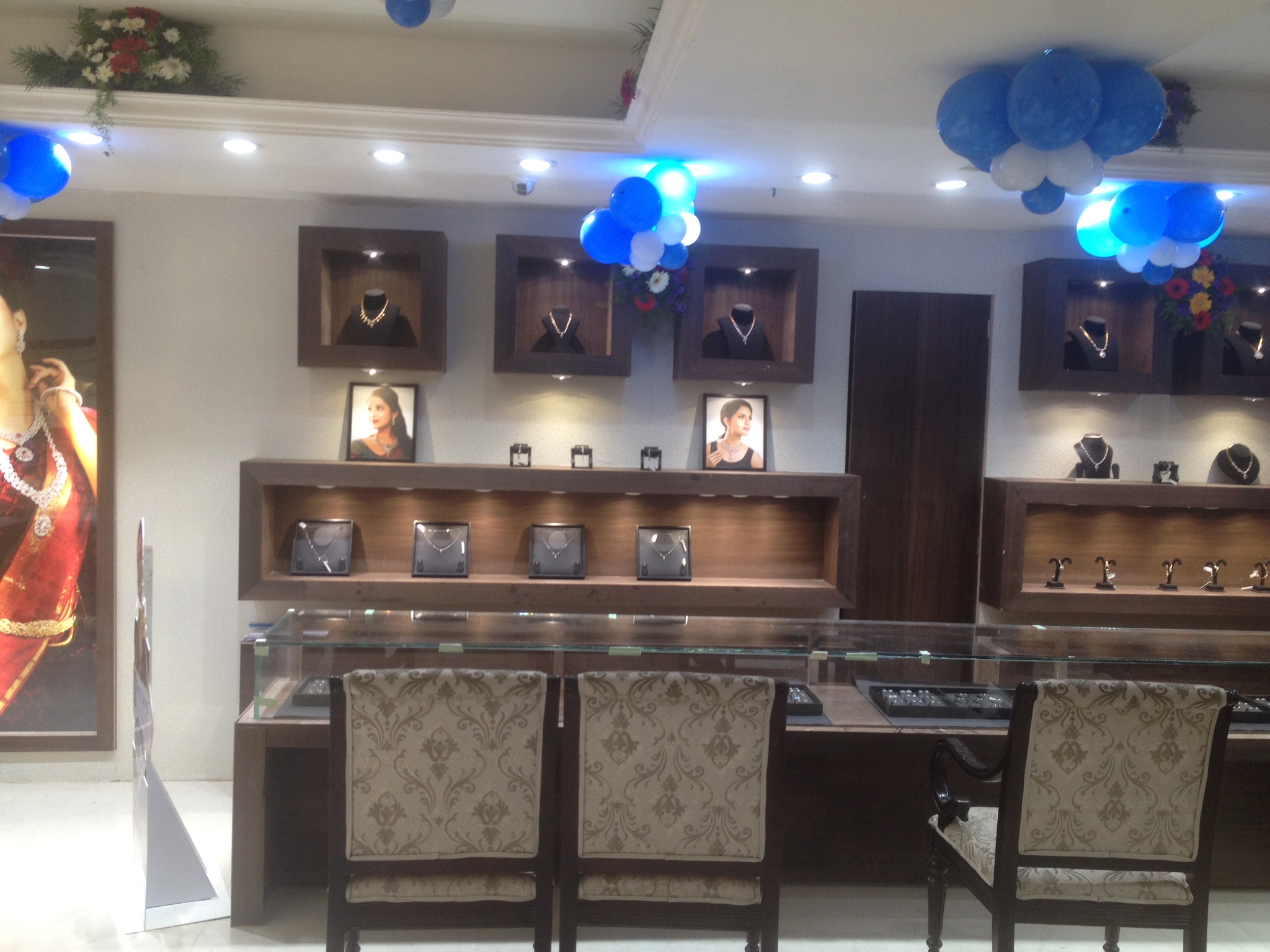 Jewellery interior 15 — jewellery showroom interior designers in Kochi
