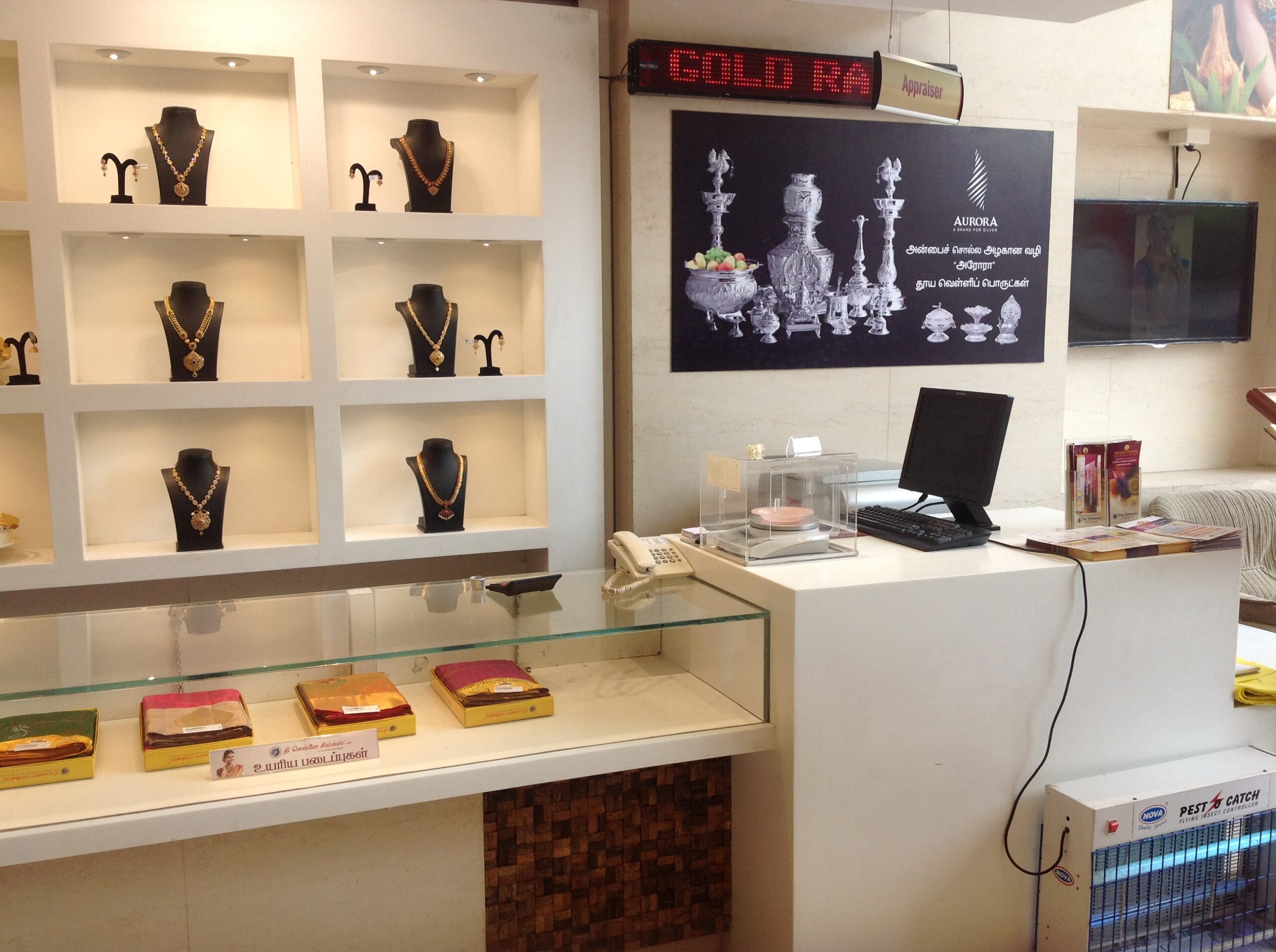 Jewellery interior 15 — jewellery showroom interior designers in Kochi